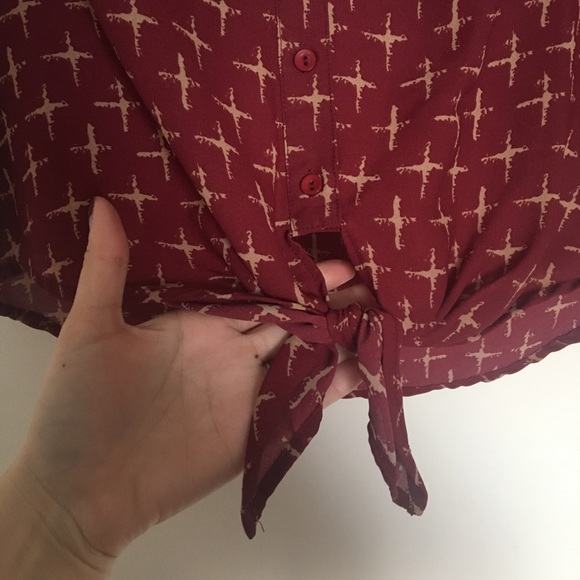 Red tie blouse - Picture 2 of 3